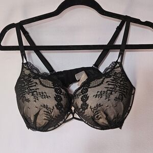 Vintage: Victoria's Secret Black & Nude Lace Miraculous Plunge Bra, Size 36C